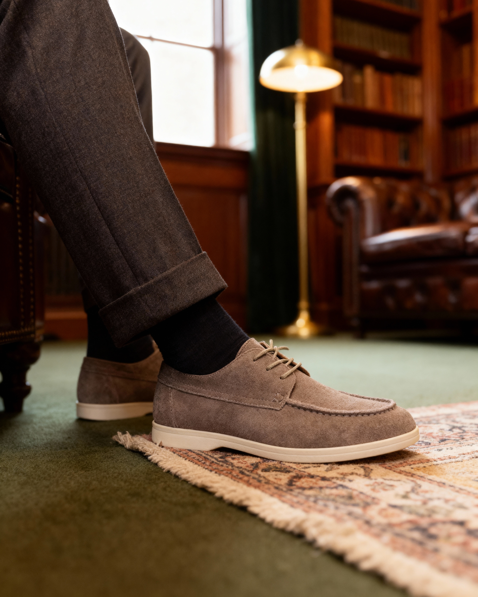 Chaussures à lacets en daim haut de gamme